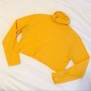 Cropped yellow turtleneck